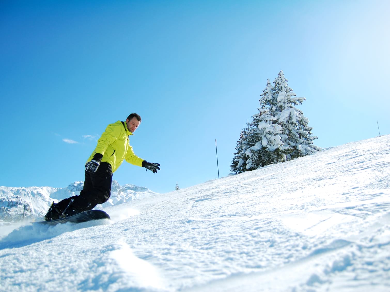 Snowboarding on piste