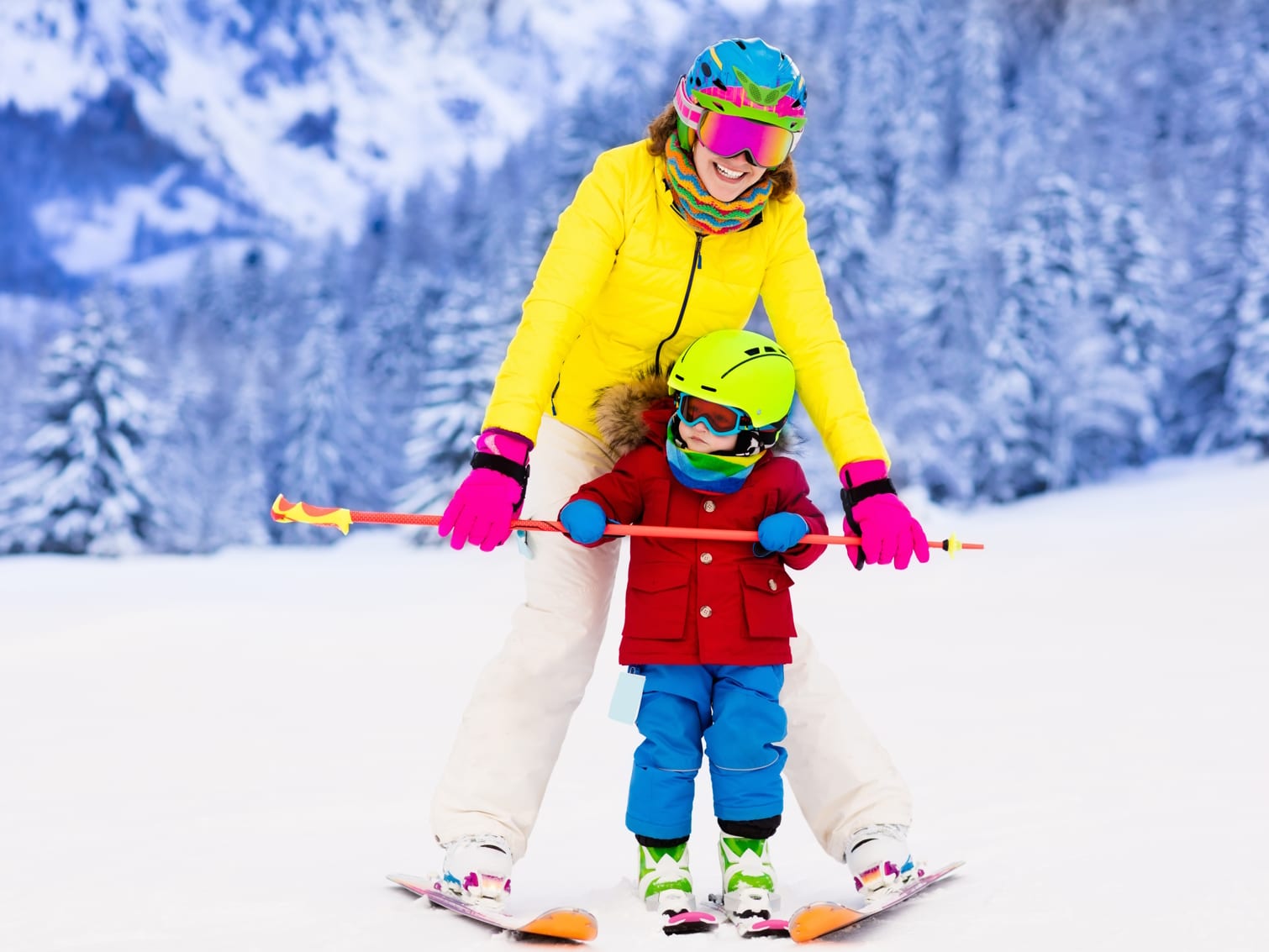 Young kid skiing