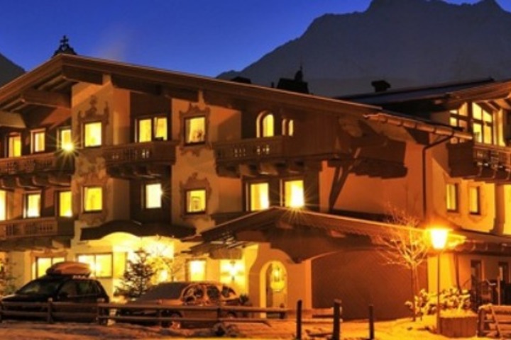 Mayrhofen Apartments With Jacuzzi Hot Tub Allchalets
