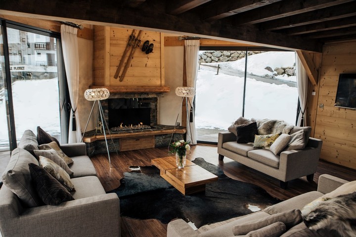 Ski Chalet In Morzine 7 Bedrooms Ski In Ski Out Jacuzzi Hot