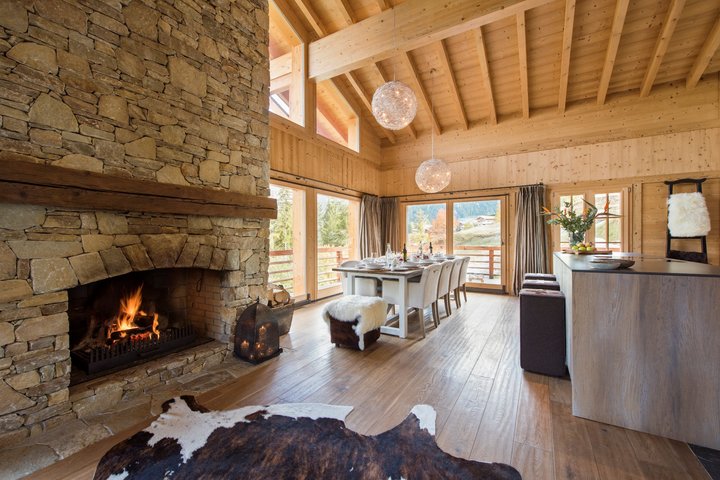 Comfortable living and dining