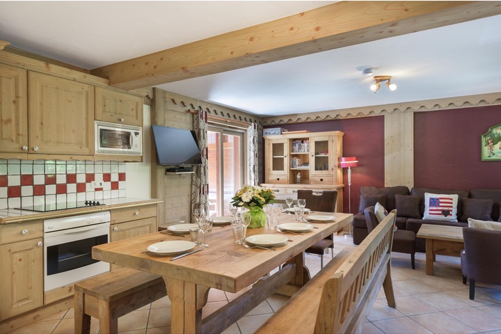 Open Plan Kitchen/ Lounge/ Dining Area