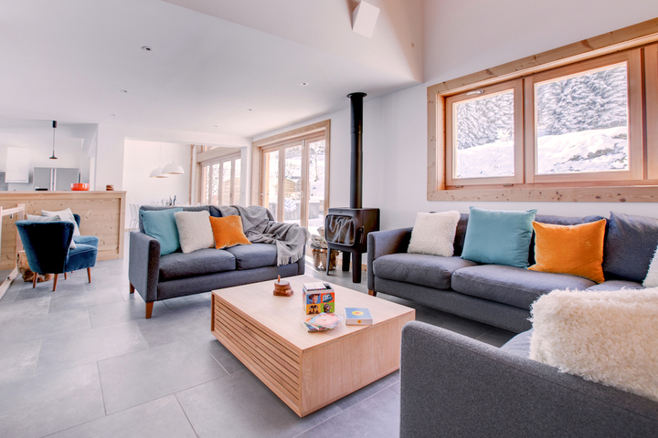 Les Trois Bonheurs Sitting Room