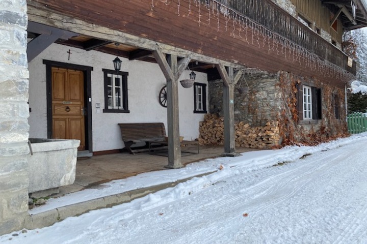 CHALET FRONT